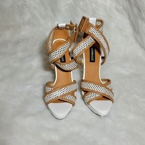 Heidy Shoe Dazzle - White & Tan Sandal